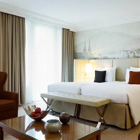 Готель Renaissance 5*