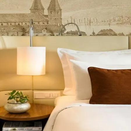 Готель Renaissance 5*