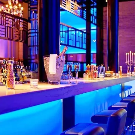 Renaissance Готель 5*