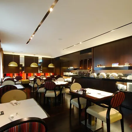 Готель Renaissance 5*